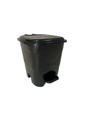 LIXEIRA 13L C/ PEDAL PRETA UN. CHIERICE PLASTICOS